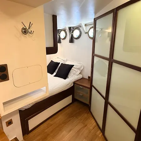 Sur Peniche A Bagatelle Apartman