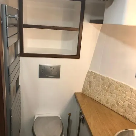Sur Peniche A Bagatelle Párizs